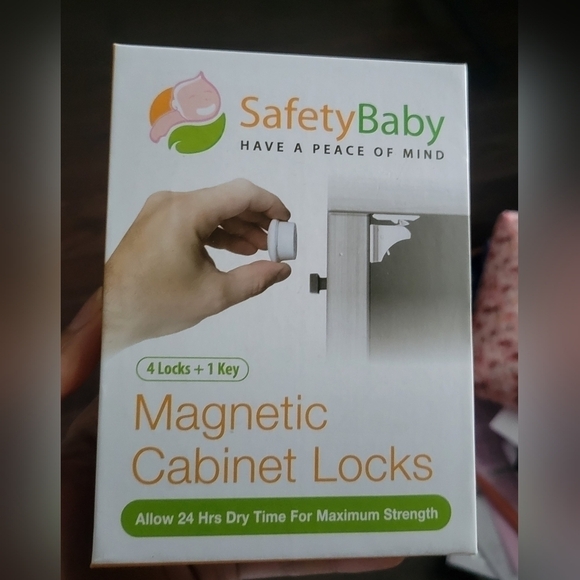 Other - Safety Baby Magnetic Child Proof Cabinet Locks 4 Locks + 1 Key